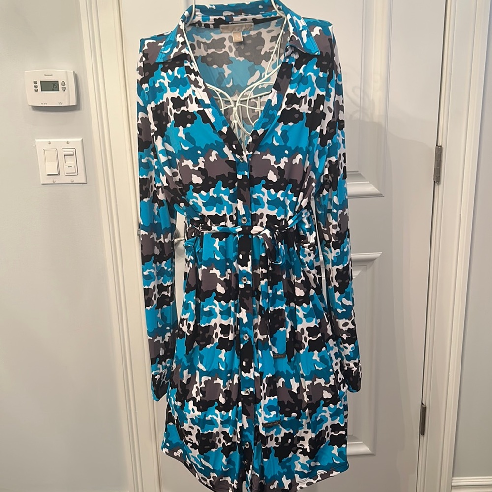 Woman’s beautiful Michael Kors, camouflage, button-down dress size large